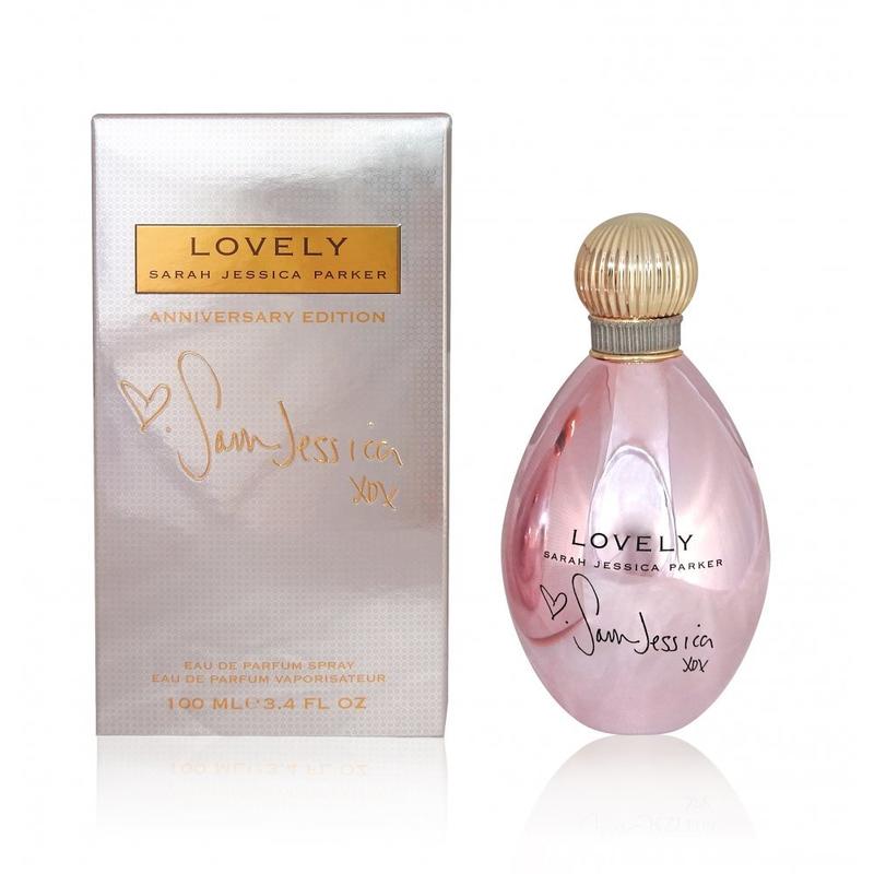 Sarah Jessica Parker - Lovely 10th Anniversary Edition