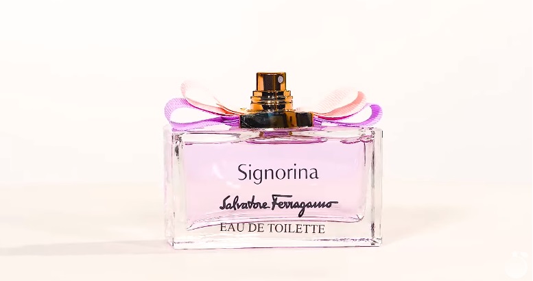 Обзор на аромат Salvatore Ferragamo Signorina