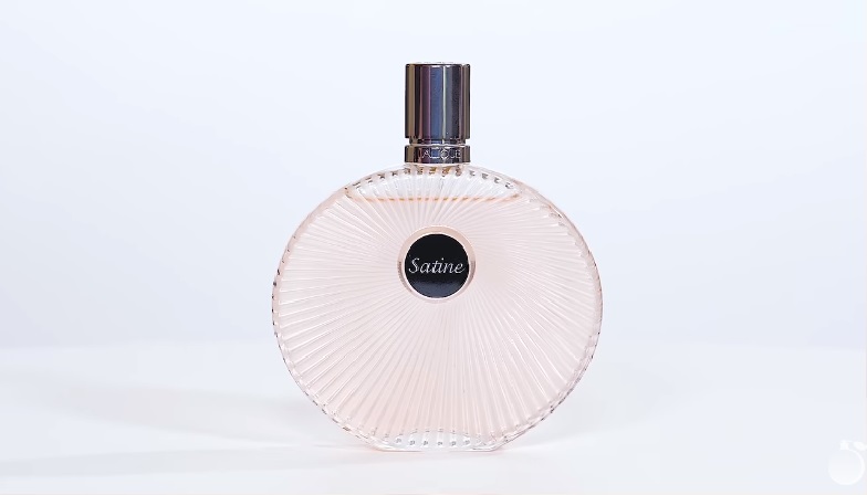 Обзор на аромат Lalique Satine