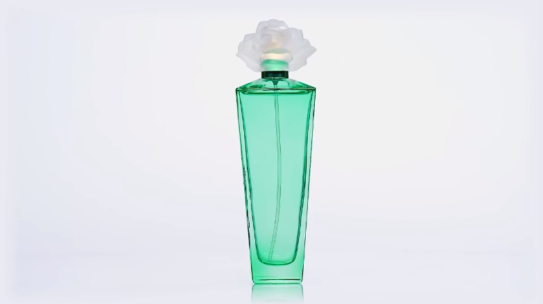 Обзор на аромат Elizabeth Taylor Gardenia