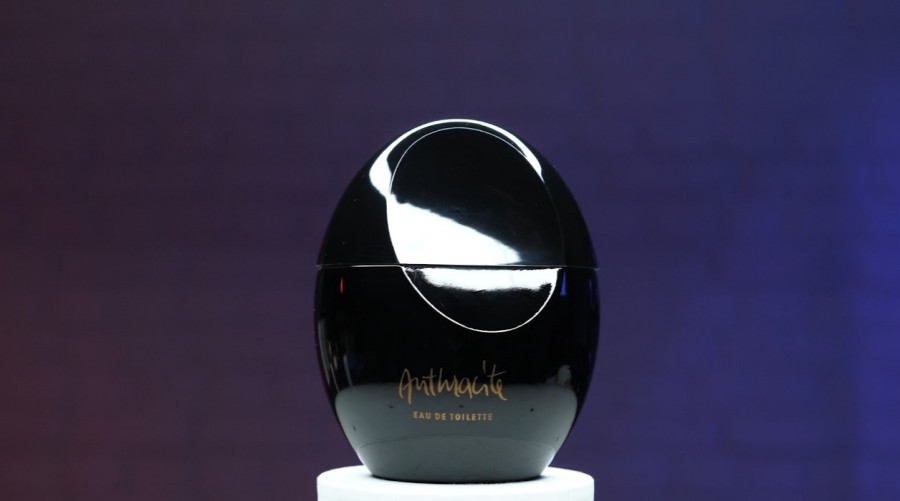 Обзор на аромат Jacomo Anthracite
