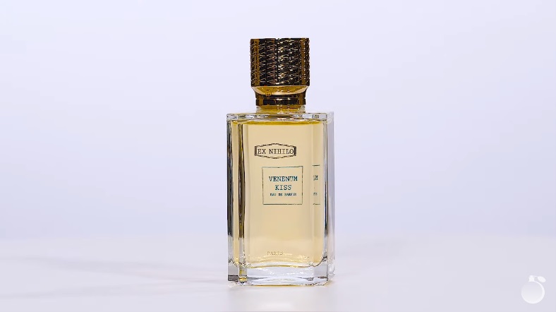 Обзор на аромат Ex Nihilo Venenum Kiss