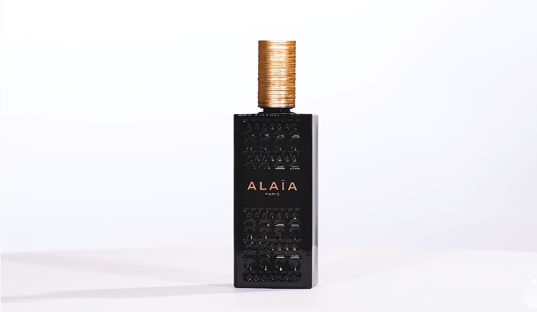 Обзор на аромат Alaia Alaia