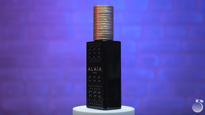 Обзор на аромат Alaia Alaia