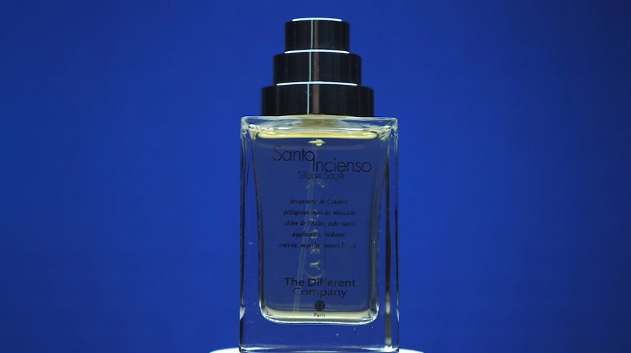 Обзор на аромат The Different Company Santo Incienso, Sillage Sacre
