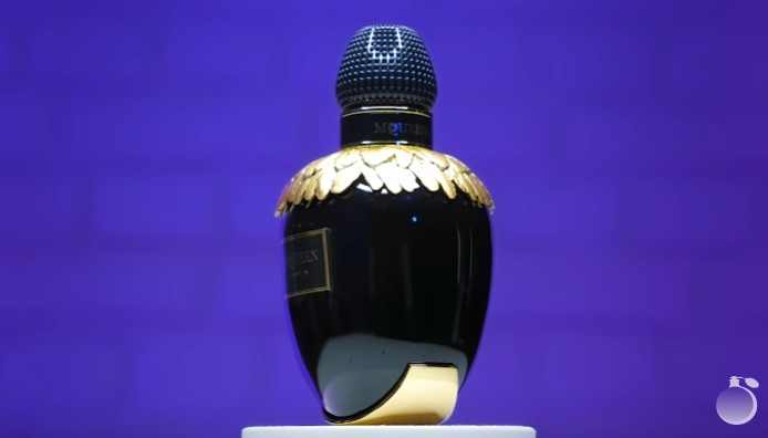 Обзор на аромат Alexander Mcqueen McQueen Parfum