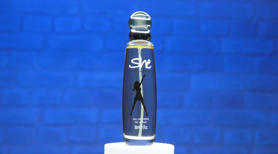 Обзор на аромат Hunca She Is A Clubber
