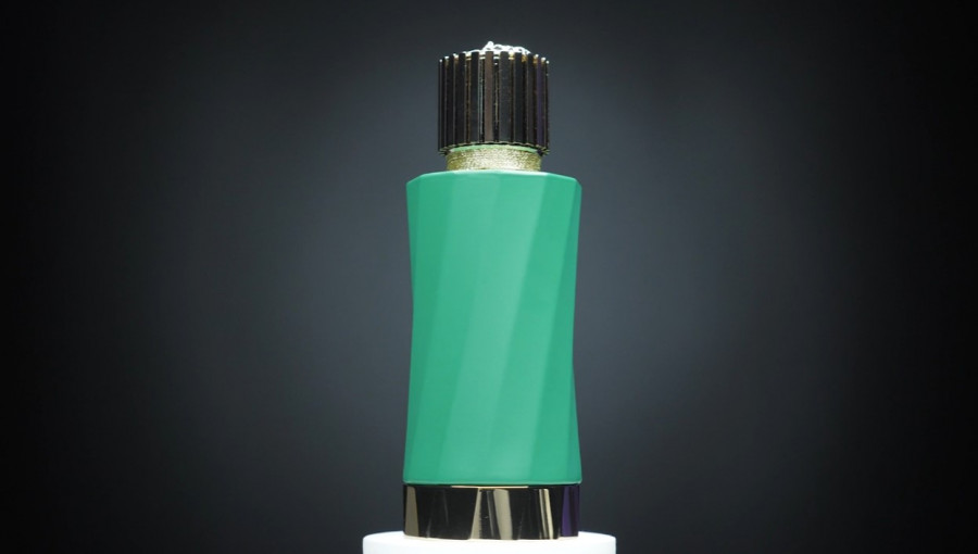 Обзор на аромат Versace Patchouli Precieux