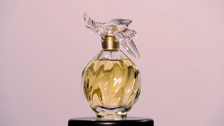 Обзор на аромат Nina Ricci L&lsquo;air Du Temps