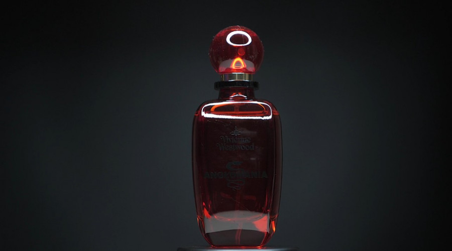 Обзор на аромат Vivienne Westwood Anglomania 
