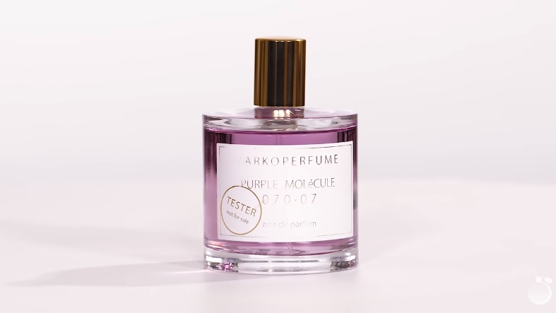 Обзор на аромат Zarkoperfume  Purple Molecule 070.07