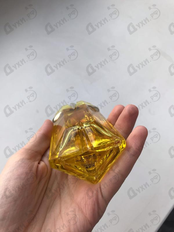 Парфюмерия Alien Sunessence Legere от Thierry Mugler