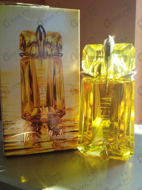 Духи Alien Sunessence Legere от Thierry Mugler