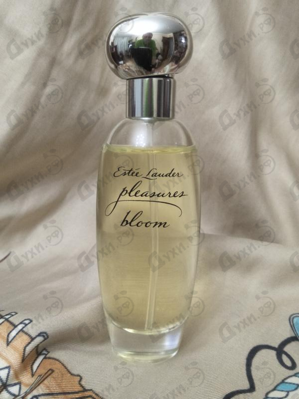 Парфюмерия Pleasures Bloom от Estee Lauder