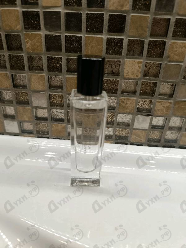 Духи Santal Blanc от Van Cleef & Arpels