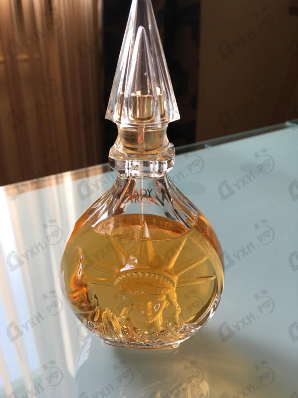 Парфюмерия Lady Caron от Caron