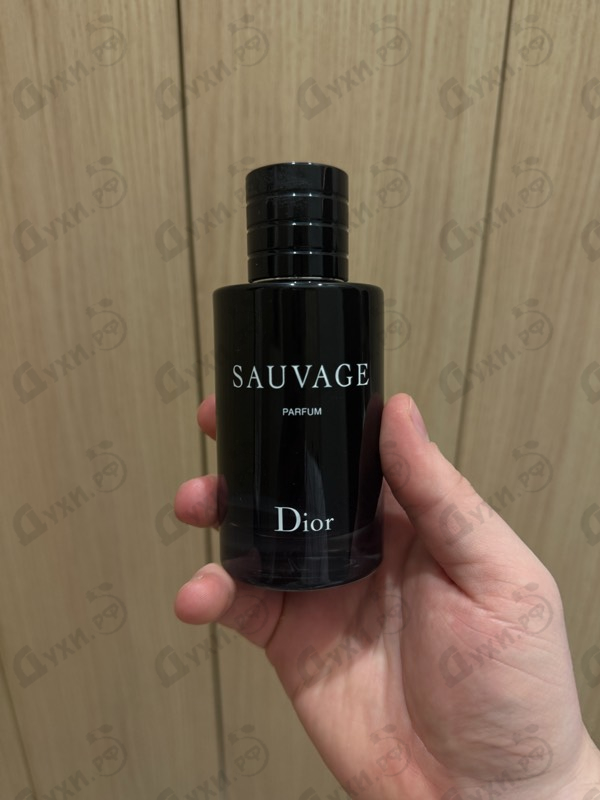 Парфюмерия Christian Dior Sauvage Parfum