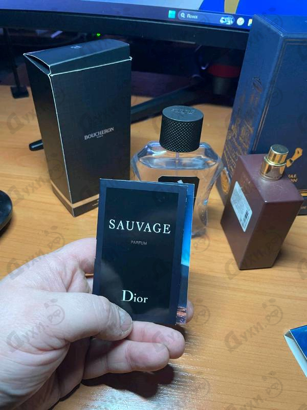 Парфюмерия Christian Dior Sauvage Parfum