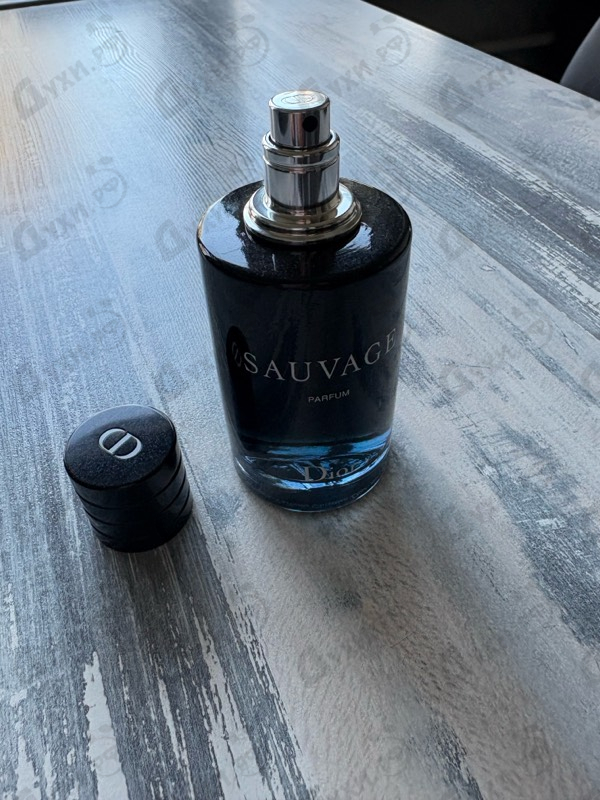 Парфюмерия Christian Dior Sauvage Parfum