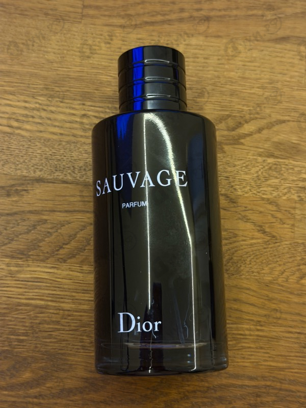 Духи Sauvage Parfum от Christian Dior