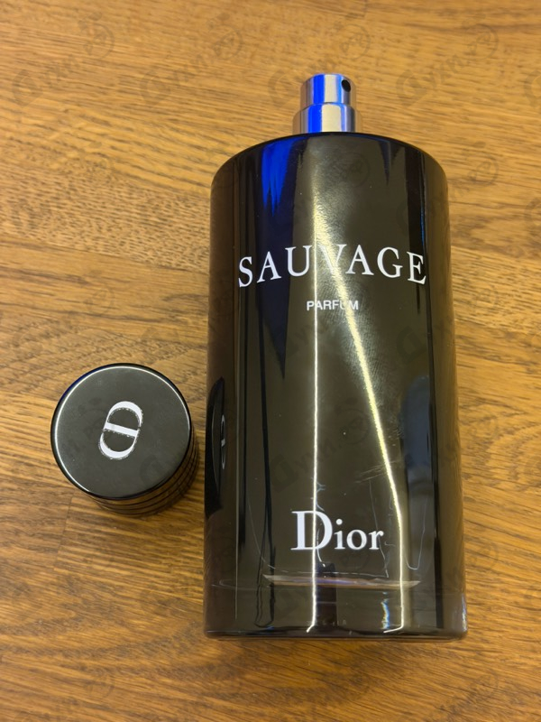 Духи Sauvage Parfum от Christian Dior