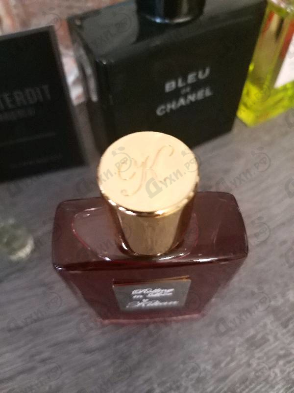 Духи Rolling In Love от Kilian