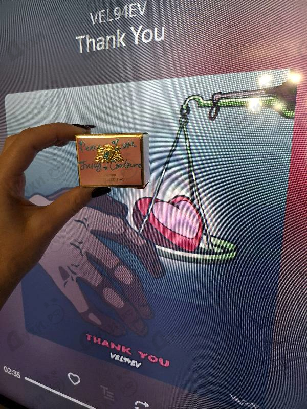 Духи Peace, Love & Juicy Couture от Juicy Couture