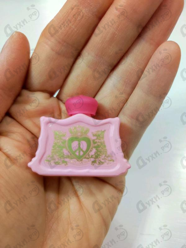 Купить Peace, Love & Juicy Couture от Juicy Couture Парфюмерия Juicy Couture Peace, Love & Juicy Couture