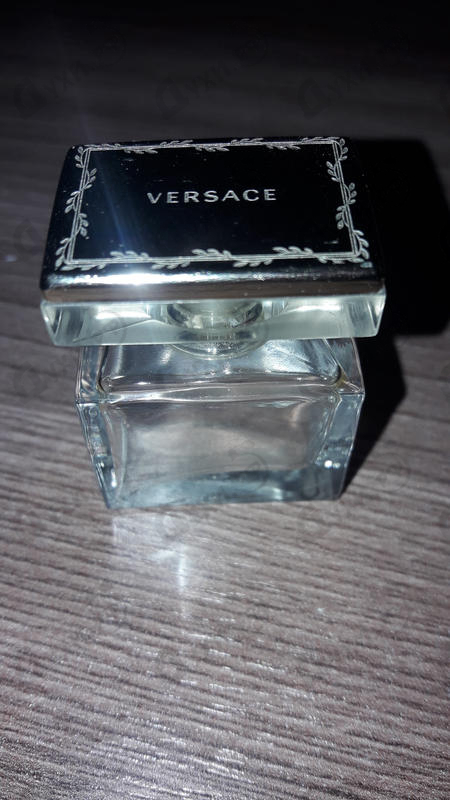 Духи Vanitas от Versace