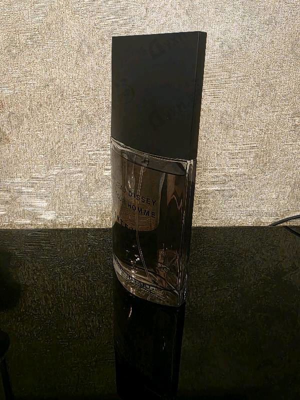 Парфюмерия L'eau D'issey Intense от Issey Miyake