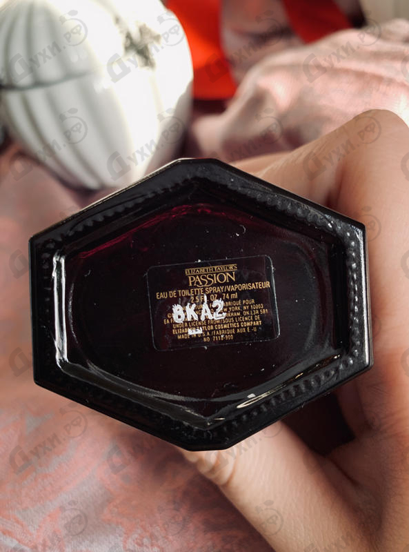 Парфюмерия Elizabeth Taylor Passion Парфюмерия Passion от Elizabeth Taylor