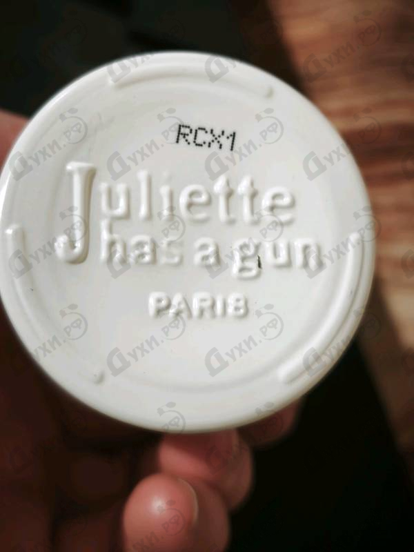 Духи Not A Perfume от Juliette Has A Gun