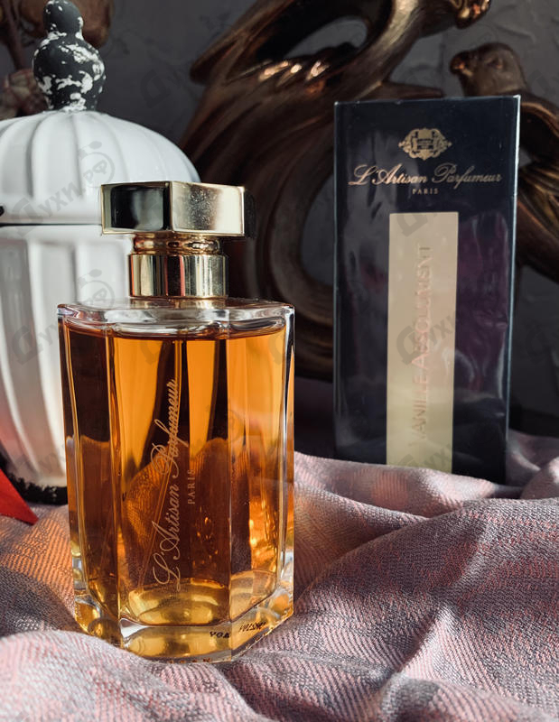 Купить Vanille Absolument от L'Artisan Parfumeur