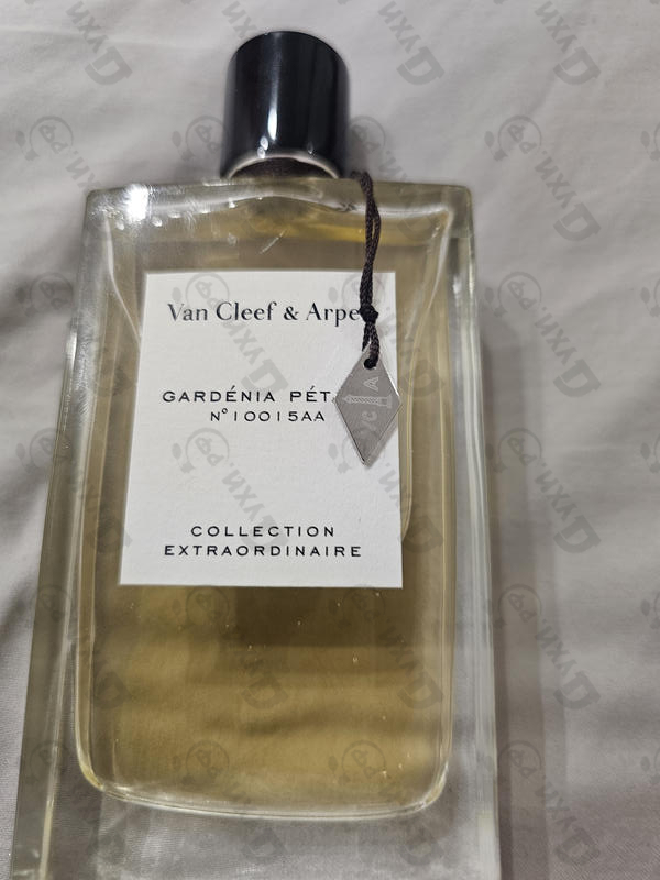 Парфюмерия Van Cleef & Arpels Collection Extraordinaire Gardenia Petale