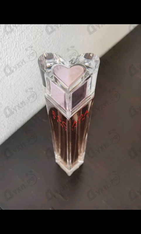 Парфюмерия Escada Sentiment