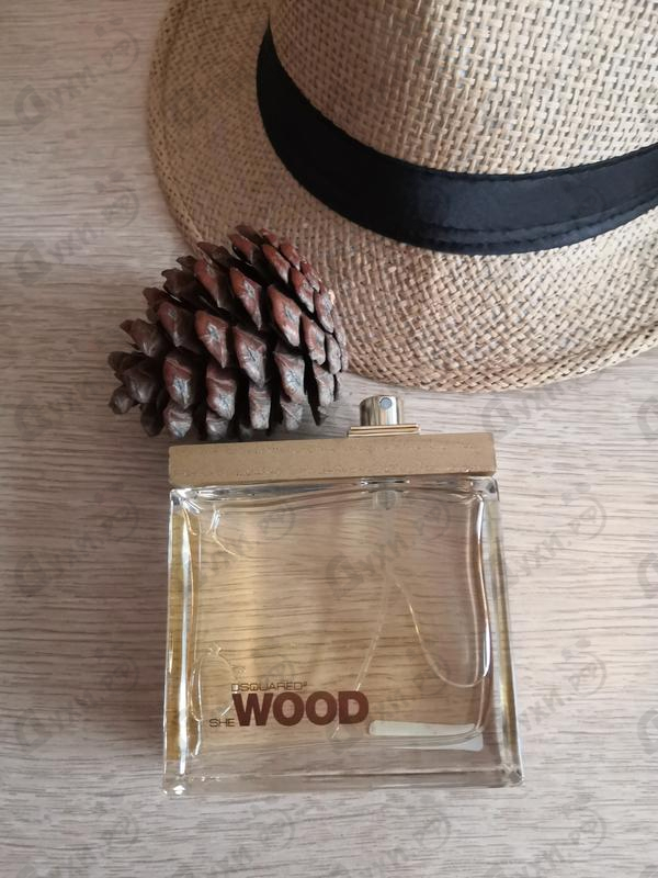 Купить She Wood Golden Light от Dsquared2