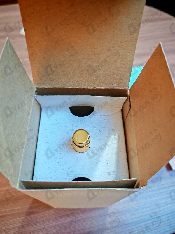 Парфюмерия Reb'l Fleur от Rihanna