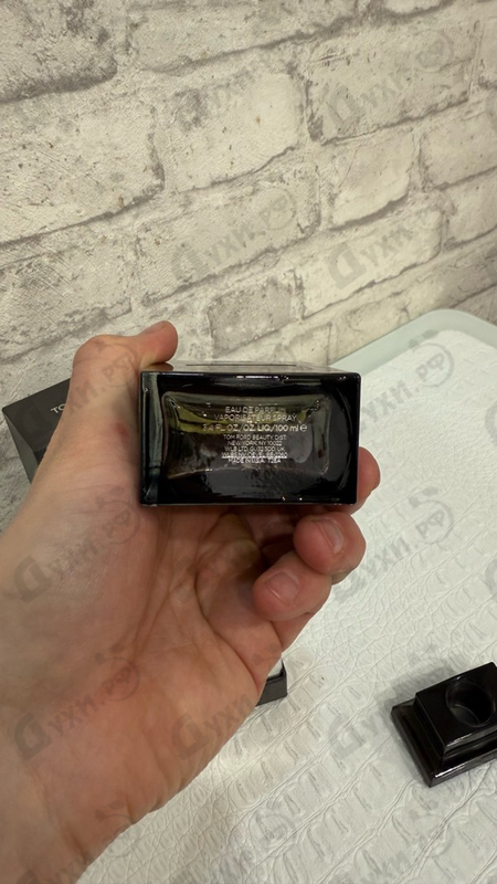 Парфюмерия Oud Wood от Tom Ford