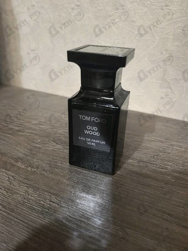 Парфюмерия Oud Wood от Tom Ford