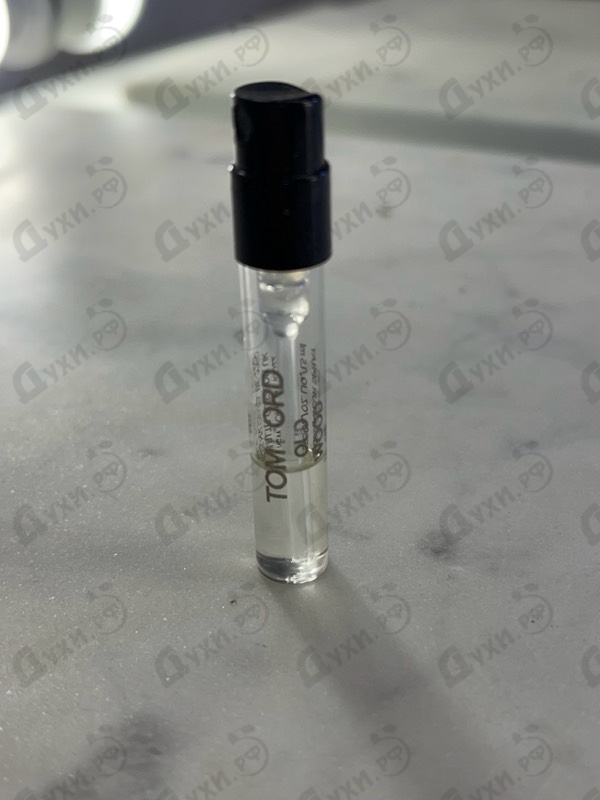 Парфюмерия Oud Wood от Tom Ford