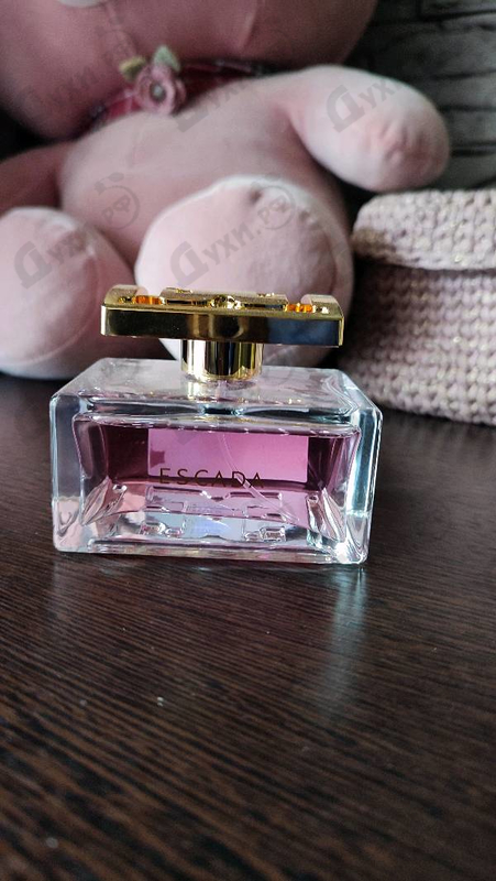 Духи Especially от Escada