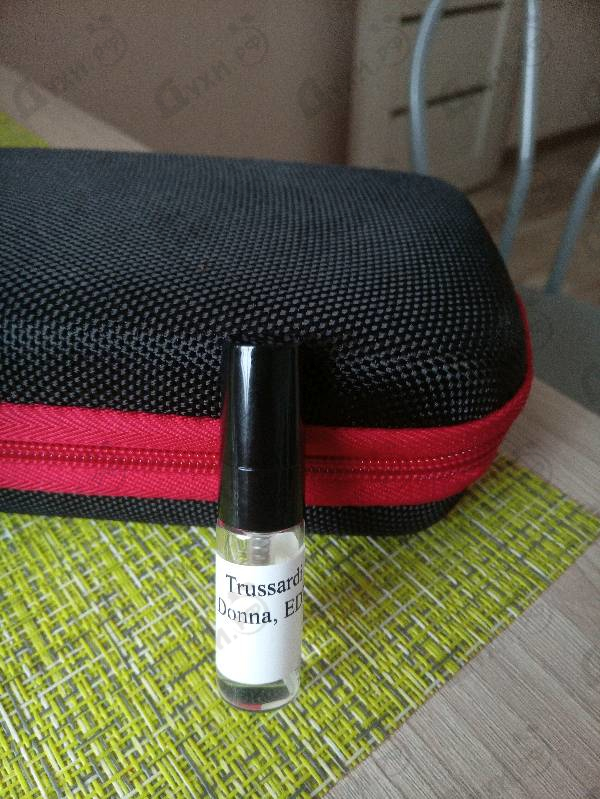 Духи Donna от Trussardi