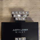 Отзывы Judith Leiber Night