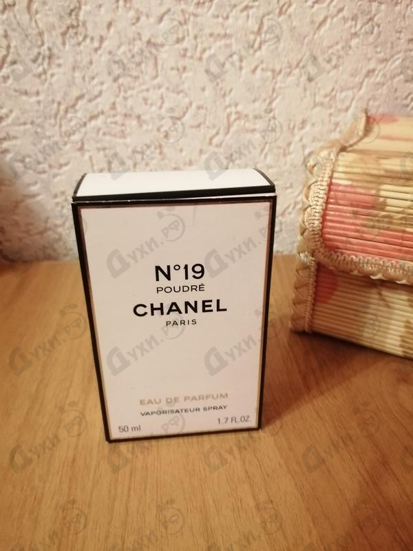 Духи 19 Poudre от Chanel