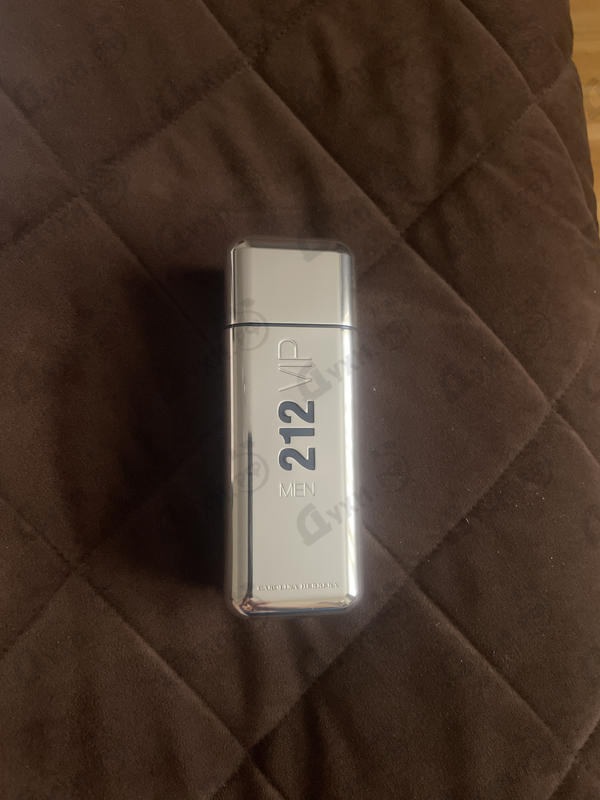 Купить Carolina Herrera 212 Vip