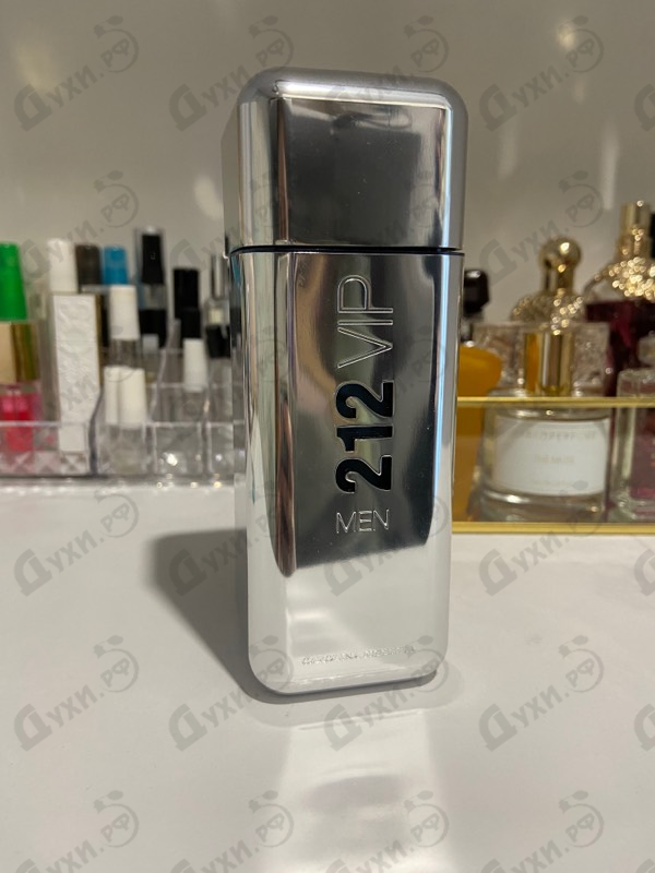 Купить Carolina Herrera 212 Vip