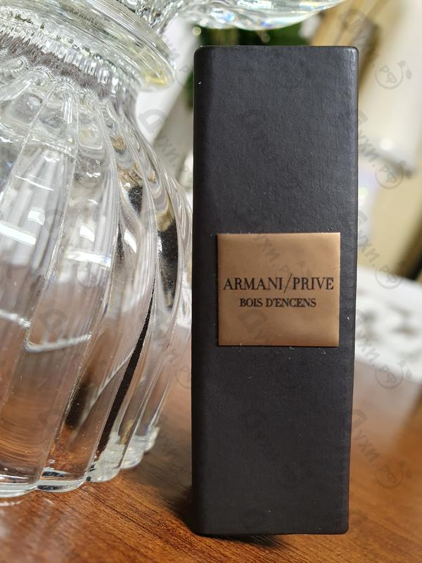 Купить Giorgio Armani Prive Bois D'encens