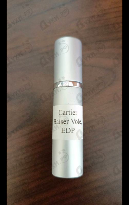 Отзыв Cartier Baiser Vole