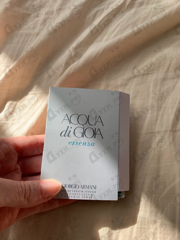Парфюмерия Acqua Di Gioia Essenza от Giorgio Armani