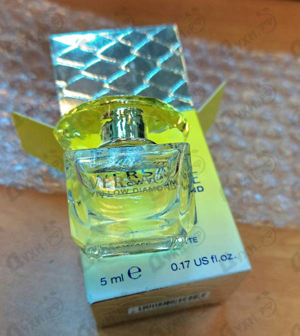 Парфюмерия Yellow Diamond от Versace